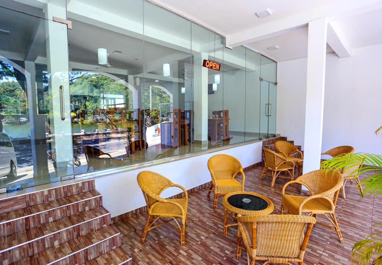 Citrus Cafe & Restaurant Kandy Exterior foto