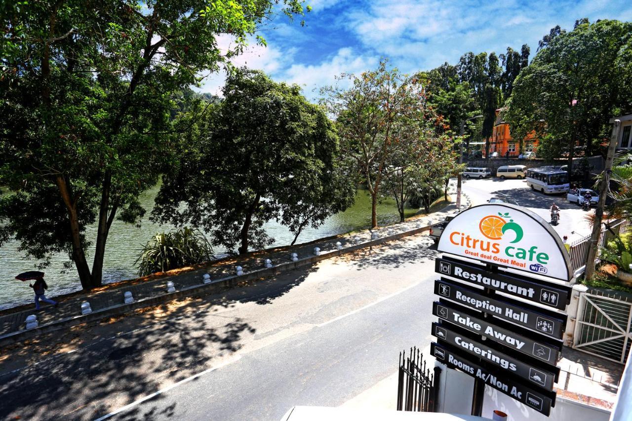 Citrus Cafe & Restaurant Kandy Exterior foto